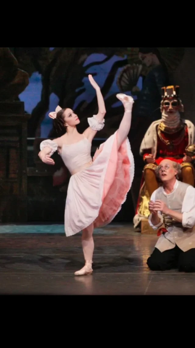 Huge congratulations to @mfairchild17 on her final performance today at @nycballet!!! ♥️ Megan is a ballerina I have admired for a long time. She’s a fellow Utah native, a mom of three including twins, has enjoyed a stunning 25-year career as a prima ballerina, and she has also shared her work-life balance with honesty and humor. She’s also a fellow stage doll ;) I first became aware of Megan when I sang with the @nycballet during my training years at the @metoperalyadp, and I’m so grateful to say that I’ve seen her dance in person several times since then. What an artist. ♥️

To my young artist friends — Let NO ONE tell you there is a “rule” about how many children you can have while maintaining artistic excellence and creative freedom. Clearly THERE IS NOT. Write your own story. Do things your own way. Do not accept “rules,” as well-meaning as people are . . . ♥️

And Megan — Thank you for showing us the way with your artistry and humanity. Wishing you the best of luck in the next chapter for your family in France!! ♥️

🎥 Video from @nycballet

#MeganFairchild #PrimaBallerina #Retirement #Inspiration #Motherhood